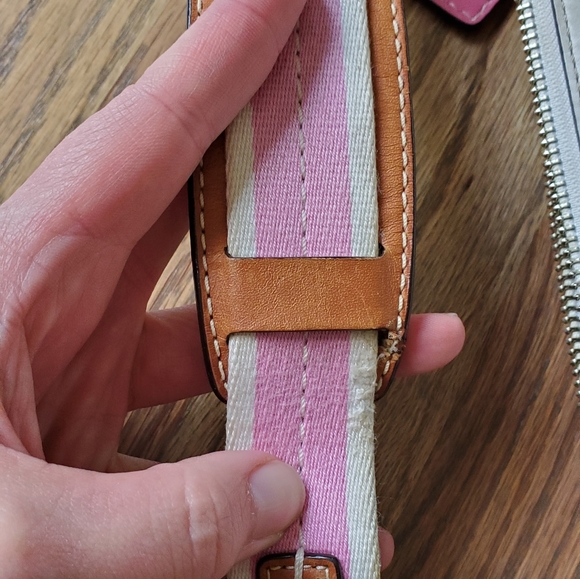 Coach Purse - Picture 4 of 6